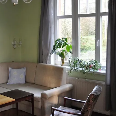 Henry Karlovy Vary