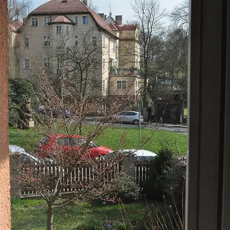 Henry Apartmán